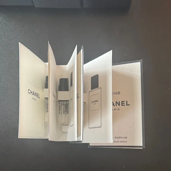 CHANEL Fragrance Collection in Elegant White Discovery size samples - Picture 4 of 6